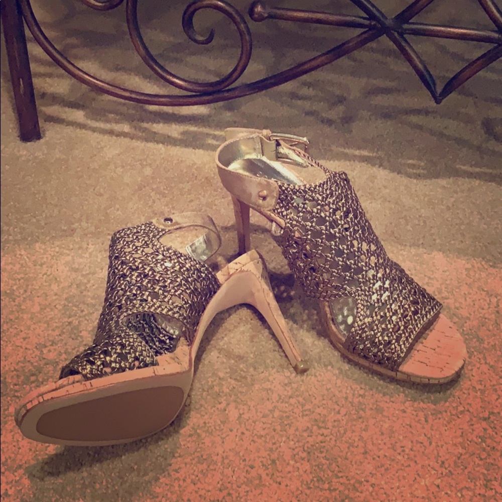 Donald J Pliner sandals